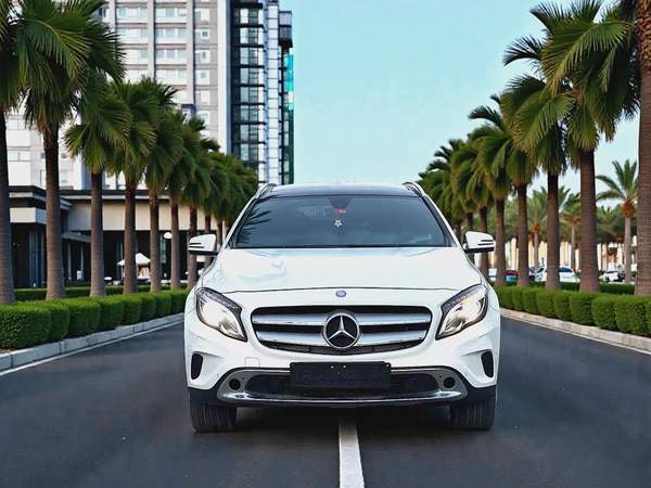 AED 1393 P.M | MERCEDES BENZ | GLA250 | 2.0L | 2017 | GCC | EXCELLET CONDITION