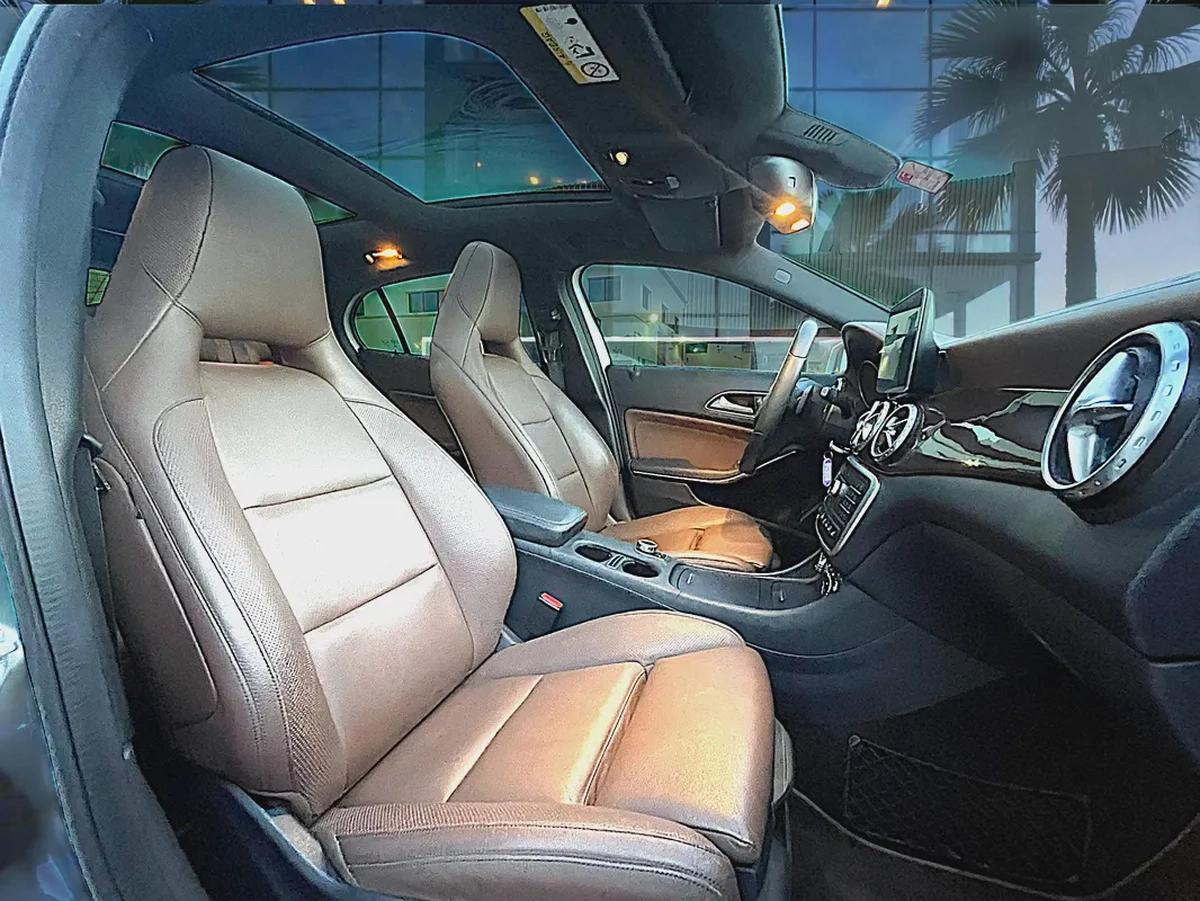 AED 1393 P.M | MERCEDES BENZ | GLA250 | 2.0L | 2017 | GCC | EXCELLET CONDITION-15-15