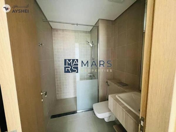 Ready-to-move-in studio with breathtaking direct sea view