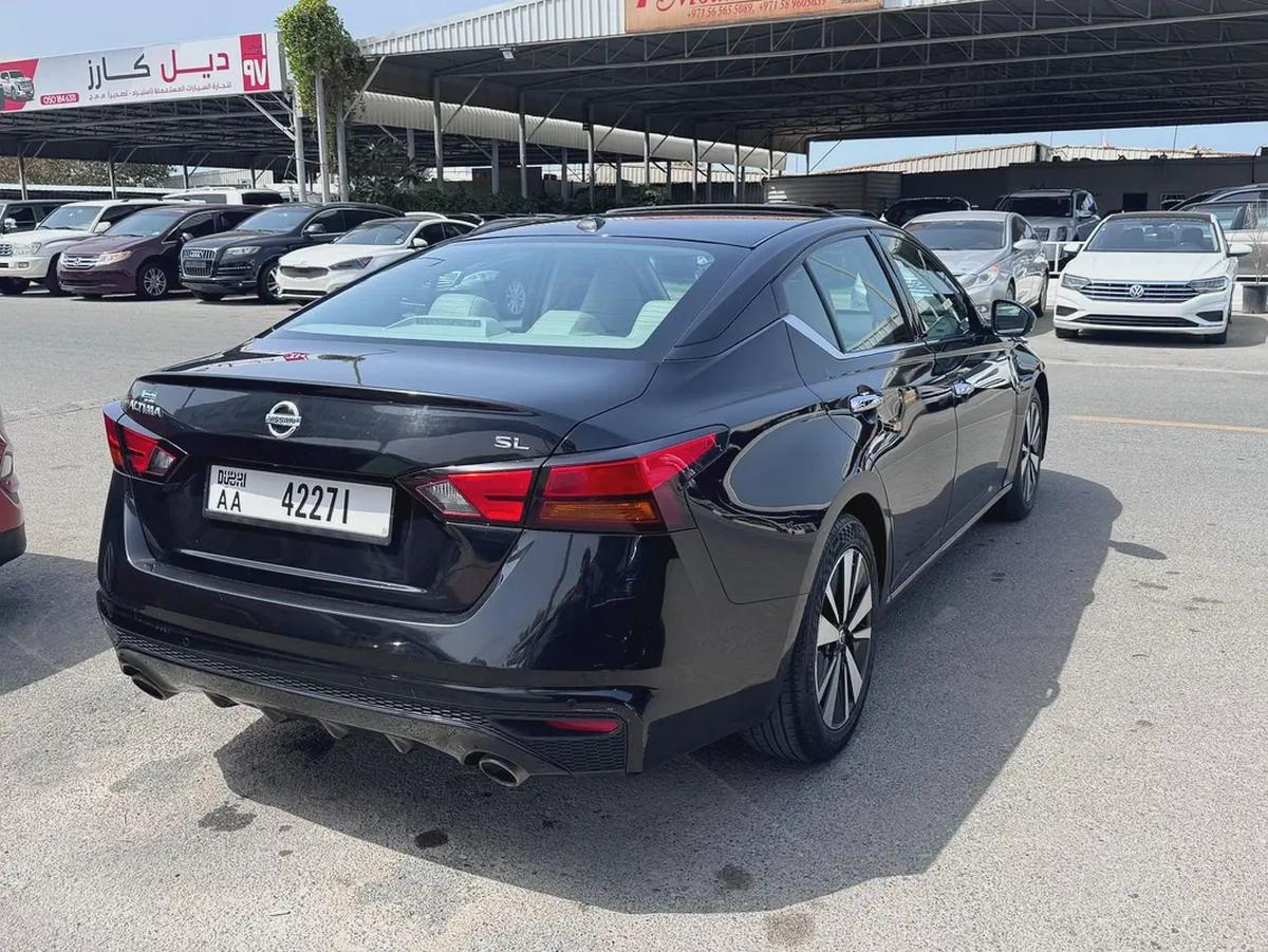 Nissan Altima SL 2019, American Specs - Excellent Condition-2-2