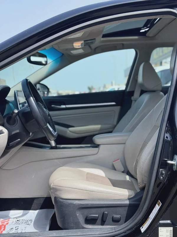 Nissan Altima SL 2019, American Specs - Excellent Condition