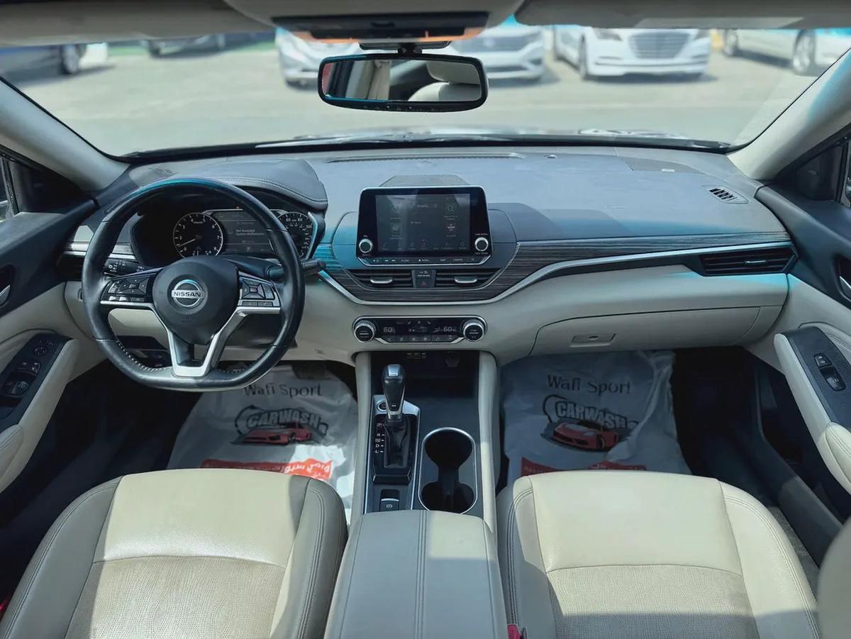 Nissan Altima SL 2019, American Specs - Excellent Condition-10-10
