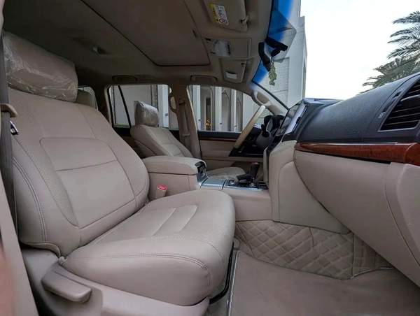 Toyota Land Cruiser GXR