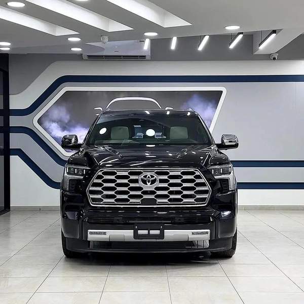 2024 Toyota Sequoia Capstone hybrid