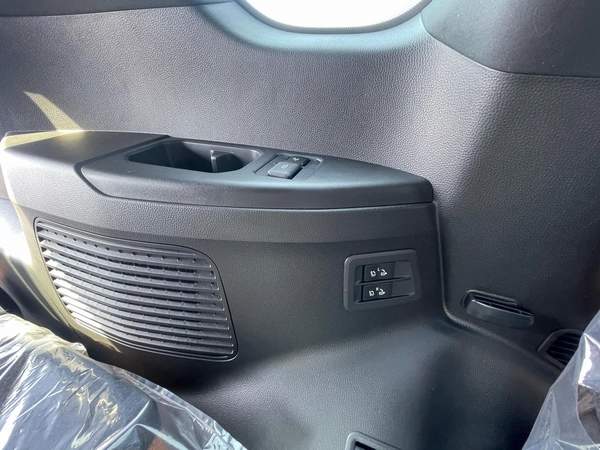 LEXUS LX700 HYBRID ( FULL OPTION WITH AUTO PARK ) 2025 GCC