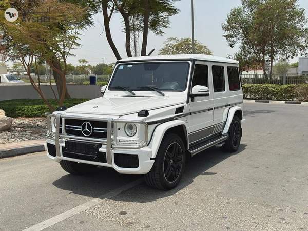 MERCEDES AMG G63 V8