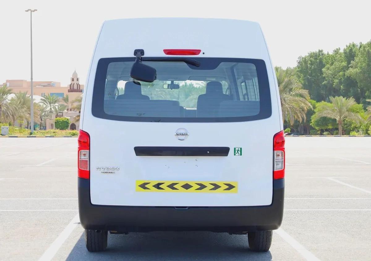 2020 Nissan Urvan NV350 High Roof Passenger Van GCC White Manual-6-6