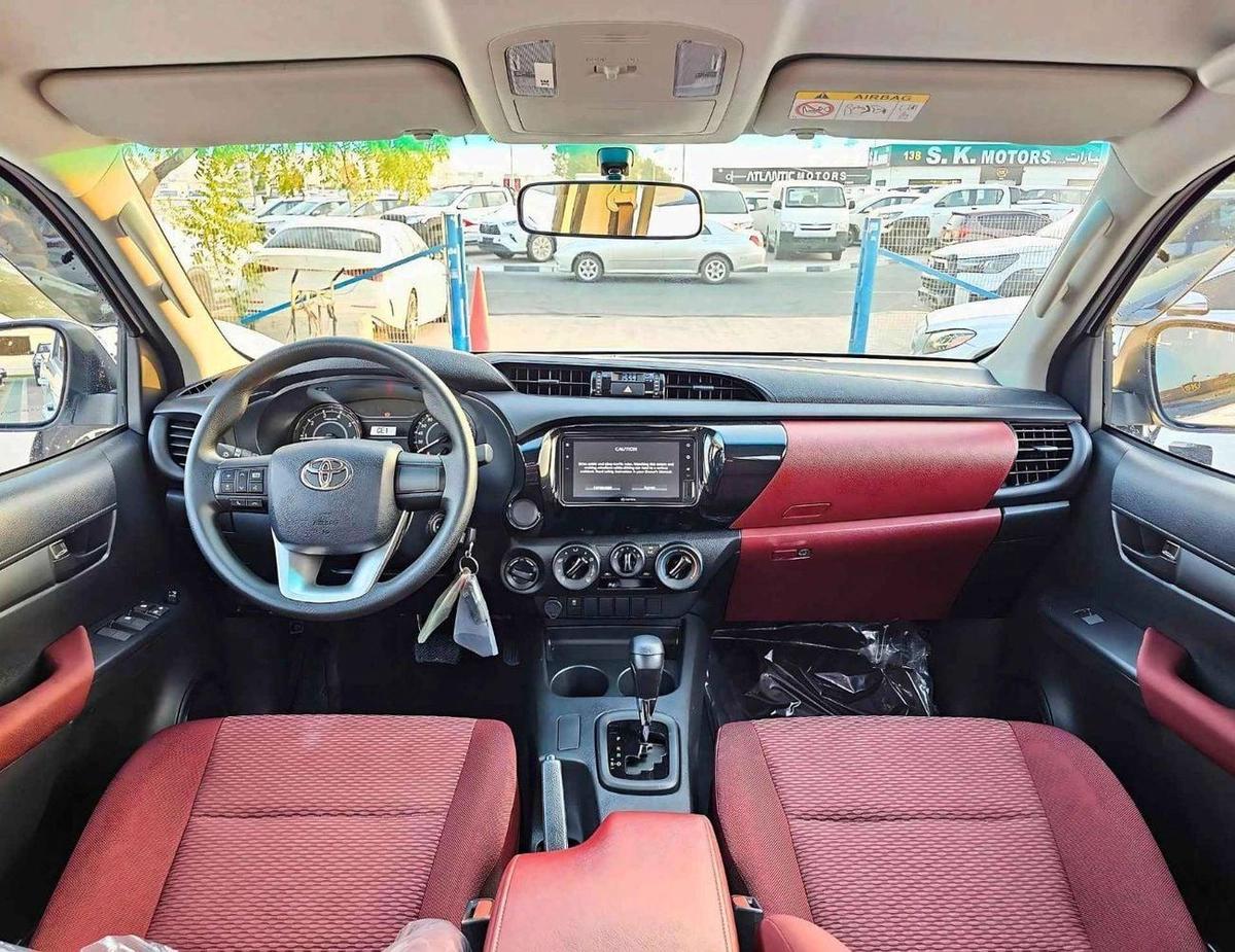 Toyota Hilux NARROW BODY BASIC/ DOUBLE CABIN/ PWR WINDOWS/ KEYLESS ENTRY/ 2 ABG DIESEL AT 2.4L V4 4WD-10-10