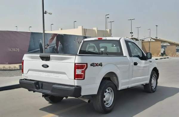 2018 Ford F150 | USA Specs | Clean Pickup | 3.3L - 6 cyl - 290HP engine