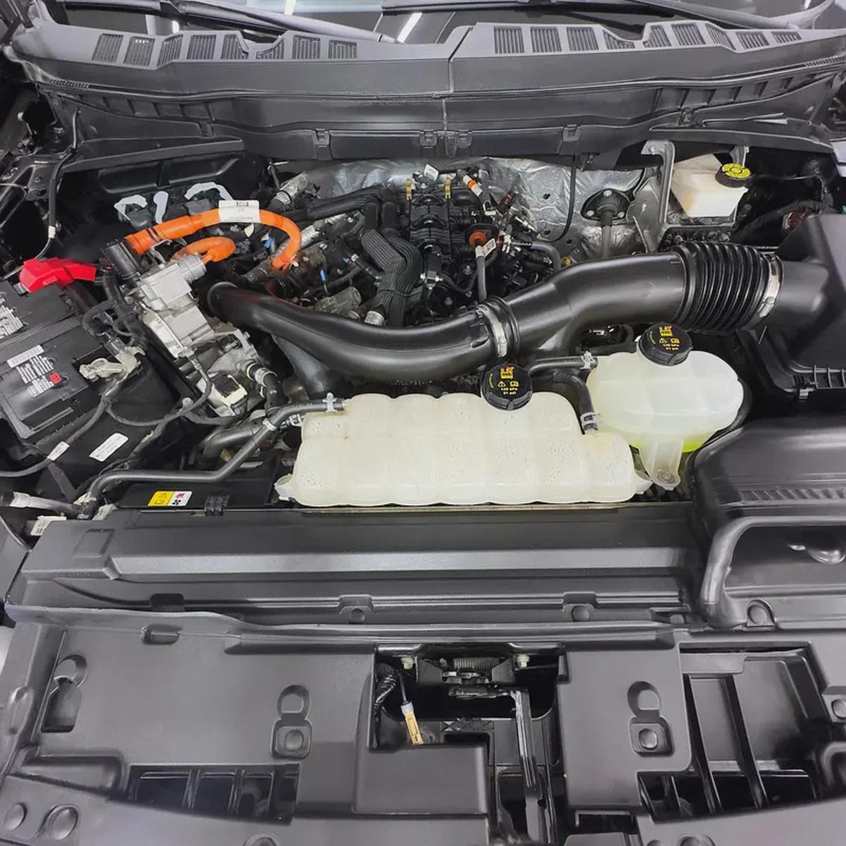 2024 Ford F-150 Platinum-13-13