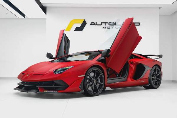 2019 LAMBORGHINI AVENTADOR SVJ