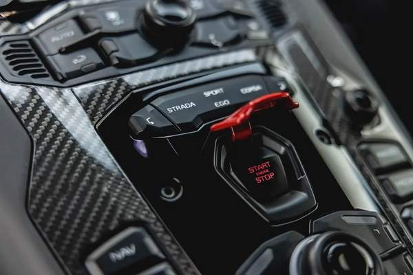 2019 LAMBORGHINI AVENTADOR SVJ