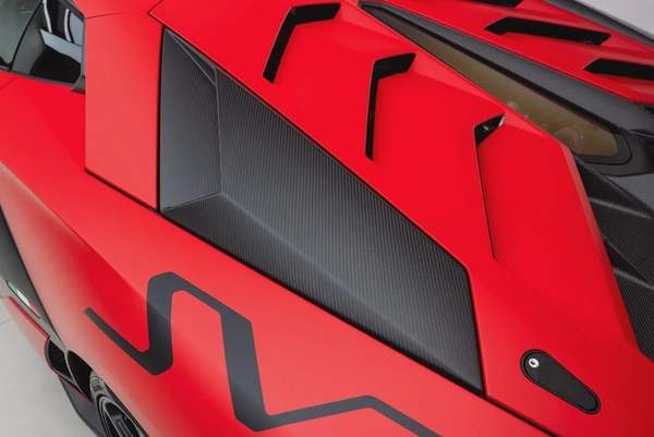 2019 LAMBORGHINI AVENTADOR SVJ