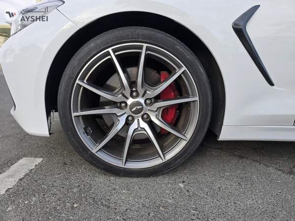 Genesis G70 GCC specs 3.3T RWD