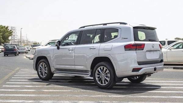 Toyota Land Cruiser (LHD) TOYOTA LAND CRUISER LC300 VXR 3.3D AT MY2025 – SILVER