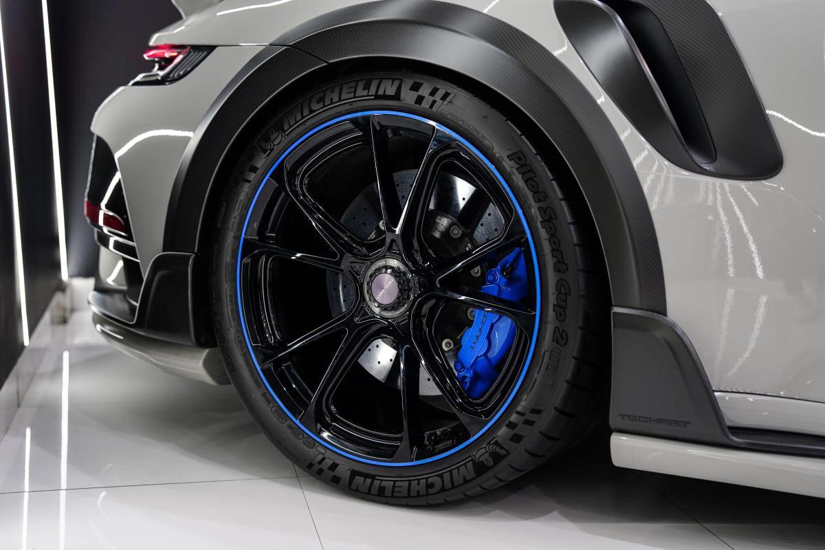 Porsche 911 Turbo S Cabriolet TECART GTstreet R 30 of 87 Edition-4-4