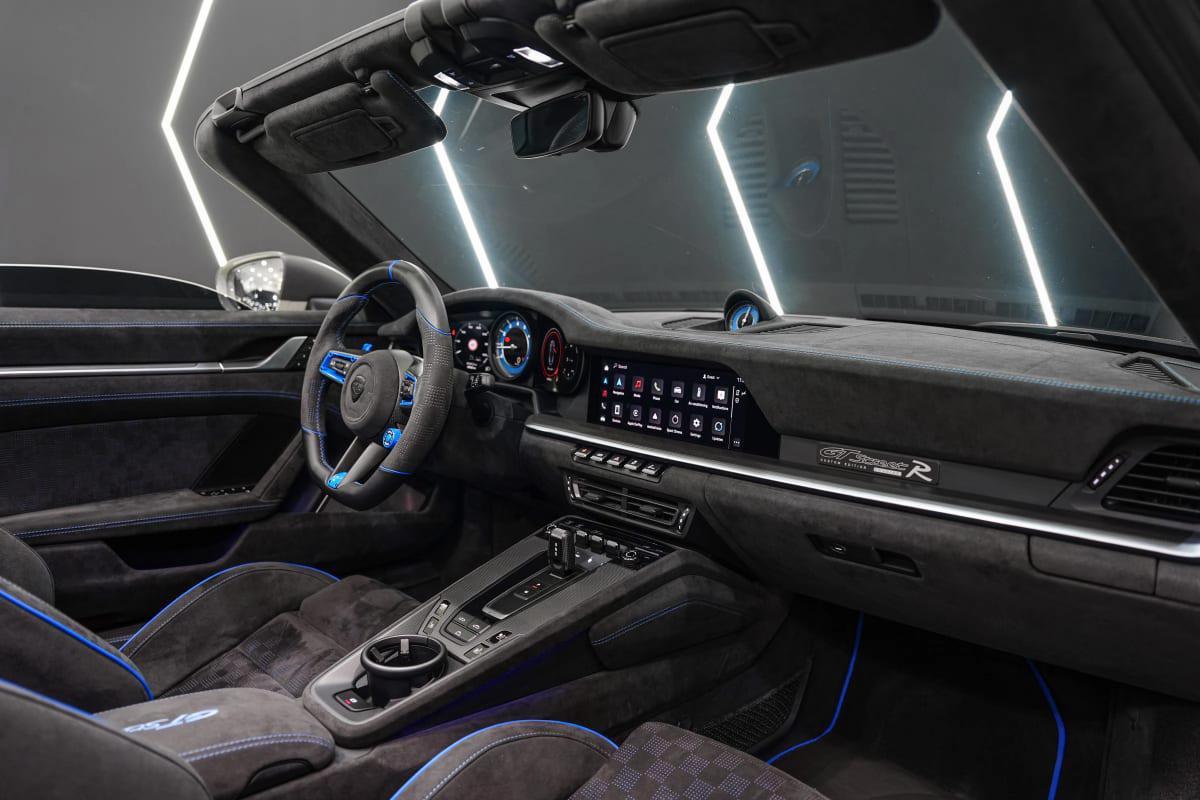 Porsche 911 Turbo S Cabriolet TECART GTstreet R 30 of 87 Edition-6-6