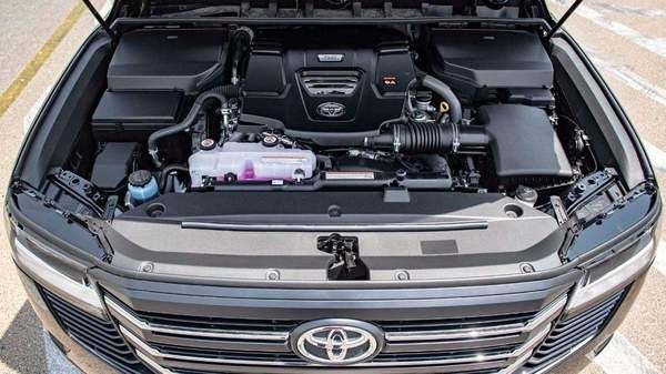 Toyota Land Cruiser GXR2 3.3L