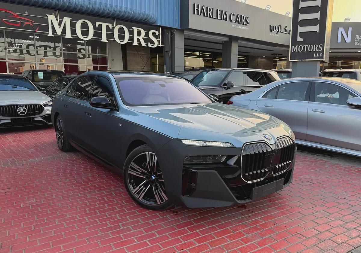 BMW 7-Series 735i M KIT 2026 - GCC Specs --0-0