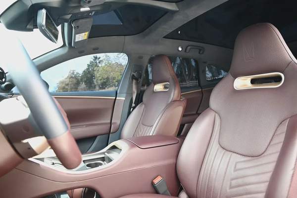 BEST OFFER - ROYAL EDITION - AVATR 11 LUXURY - LOW MILEAGE