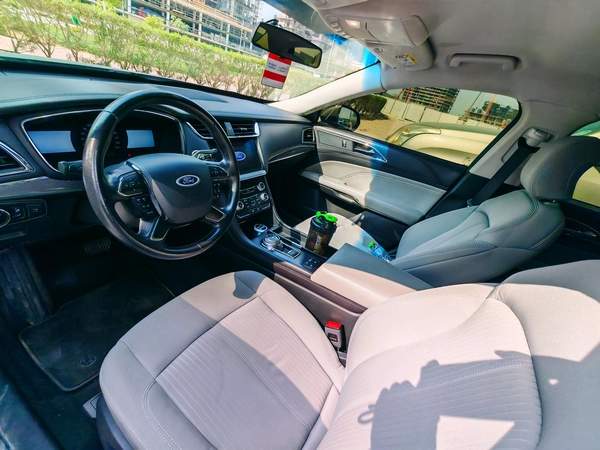 2022 Ford Taurus GCC specs - Altayer Maintained