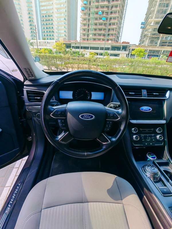 2022 Ford Taurus GCC specs - Altayer Maintained