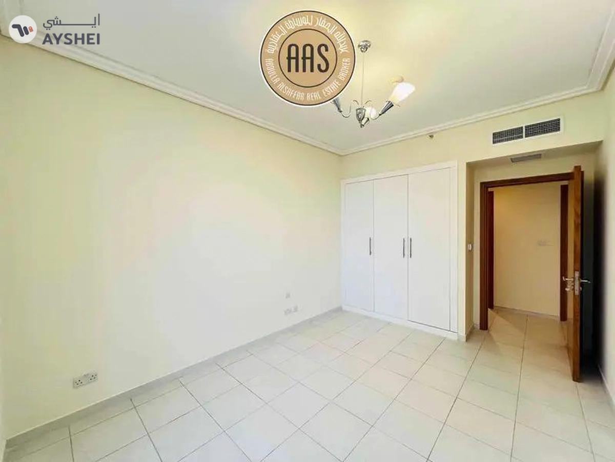 Prime Location || High Floor || 3 Bedroom Hall || In 140K Only-4-4