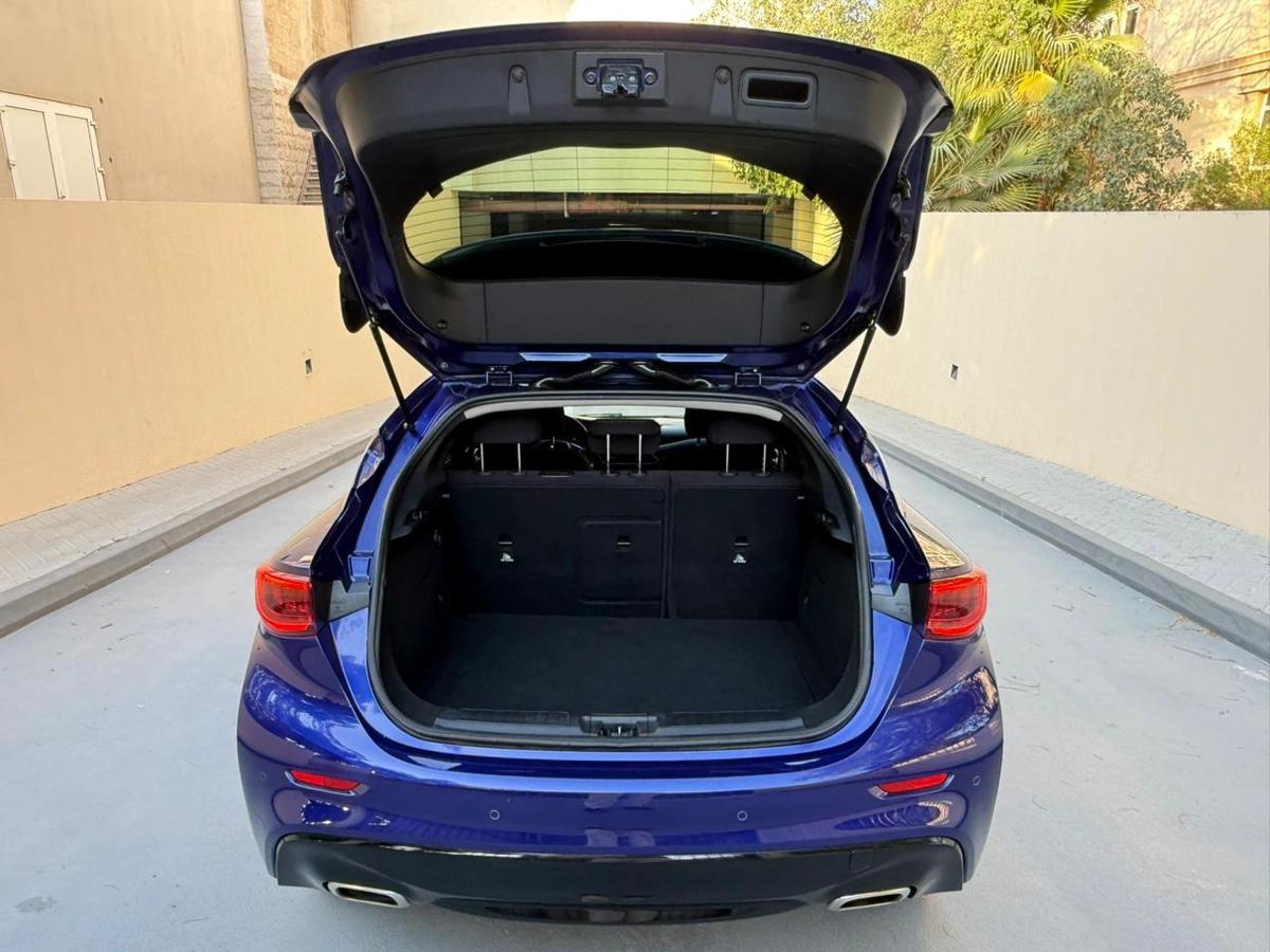 Gulf Specs 2018 INFINITI Q30 1.6Litre 4-Cylinder Turbo-Charged-3-3