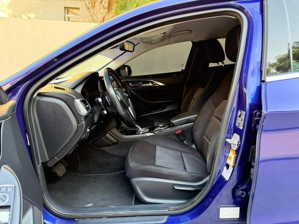 Gulf Specs 2018 INFINITI Q30 1.6Litre 4-Cylinder Turbo-Charged