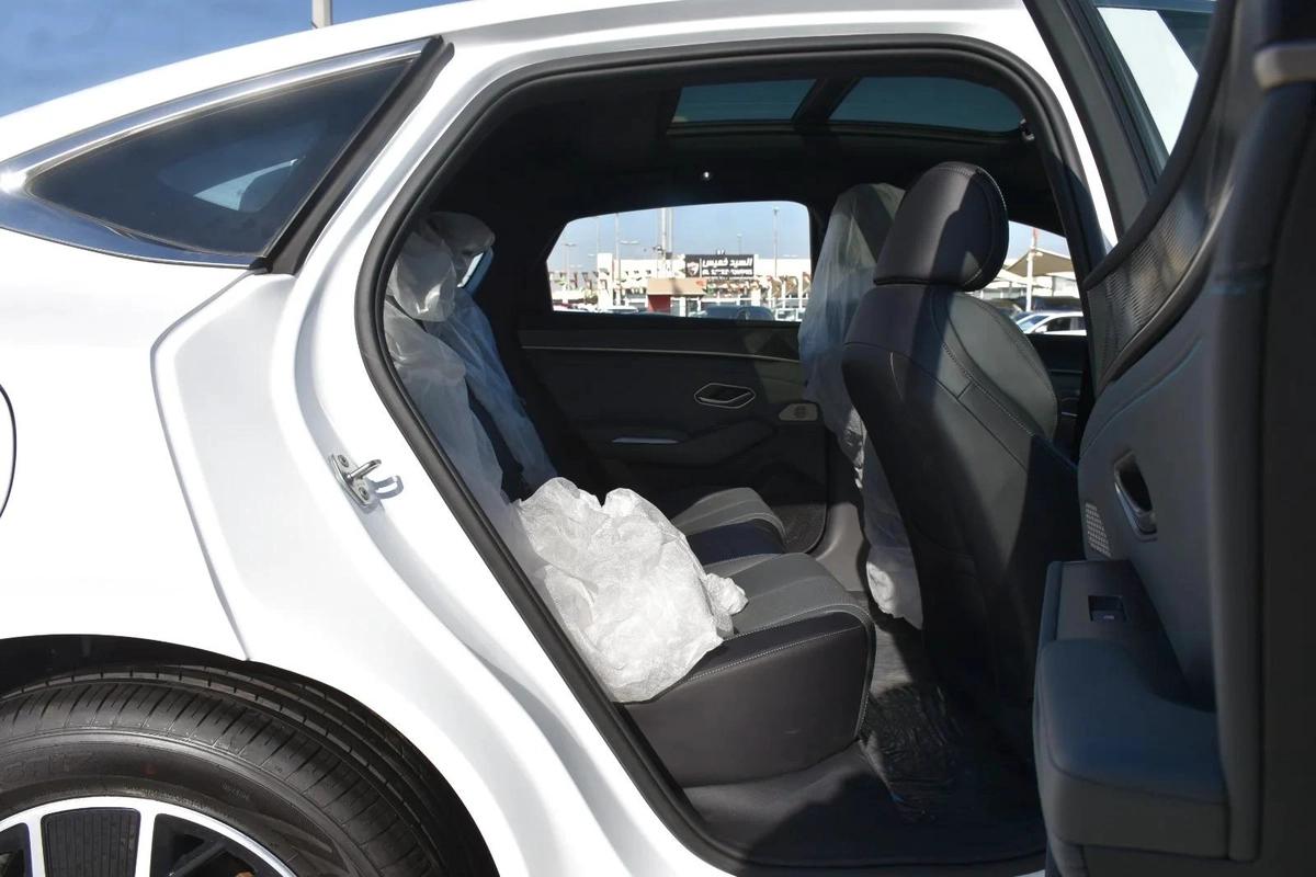 BYD QIN-L 2025 | WHITE-3-3