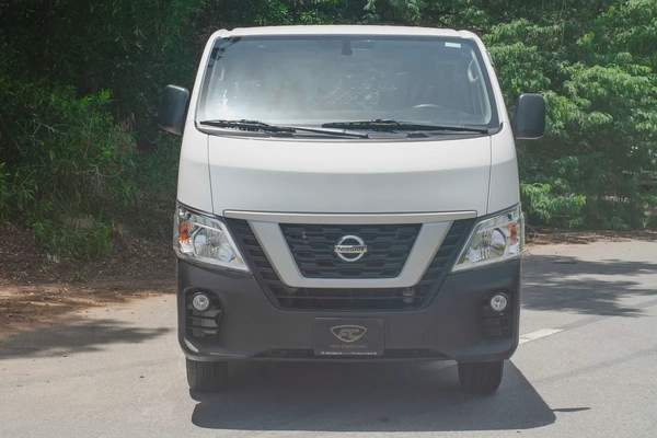 Standard Roof Delivery Van | Manual | GCC Specs | Ref#N32721