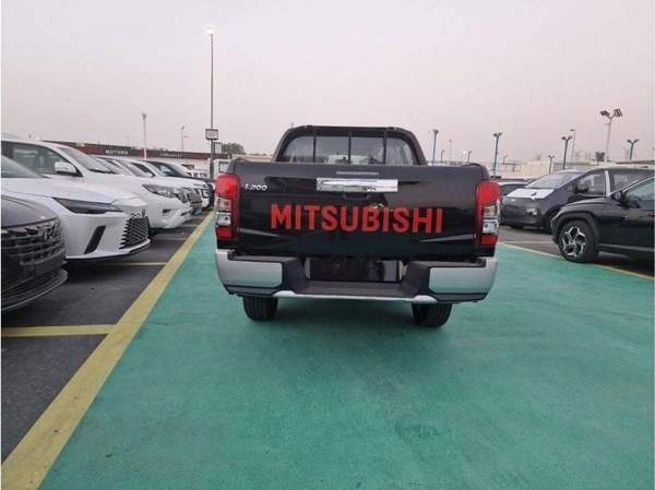 Mitsubishi L200 L200 Full Option 4WD Manual Diesel