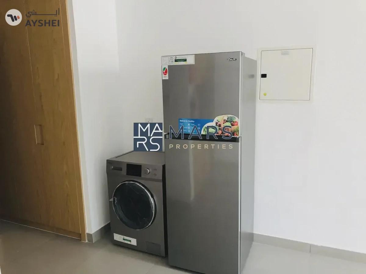 Private balcony | Kitchen Appliances | Community view |-11-11