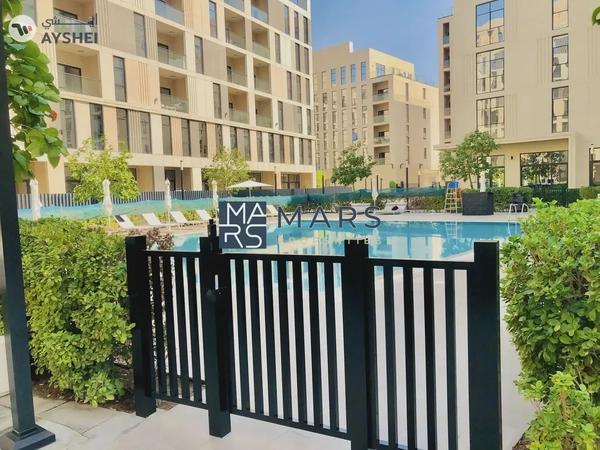 Private balcony | Kitchen Appliances | Community view |