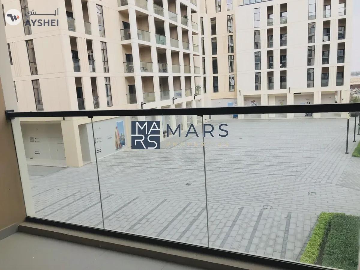 Private balcony | Kitchen Appliances | Community view |-7-7