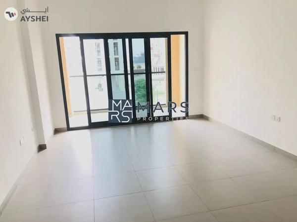 Private balcony | Kitchen Appliances | Community view |