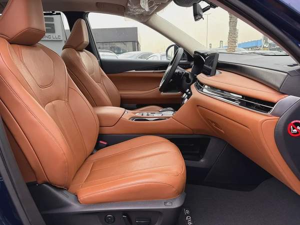 2024 Infiniti QX60 Sensory - GCC Specs - Brand New