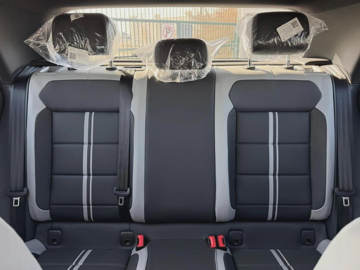 Volkswagen T ROC 300TSI Black Edition 1.5L Petrol 2025 Export Price @ 72,500 AED-7-7