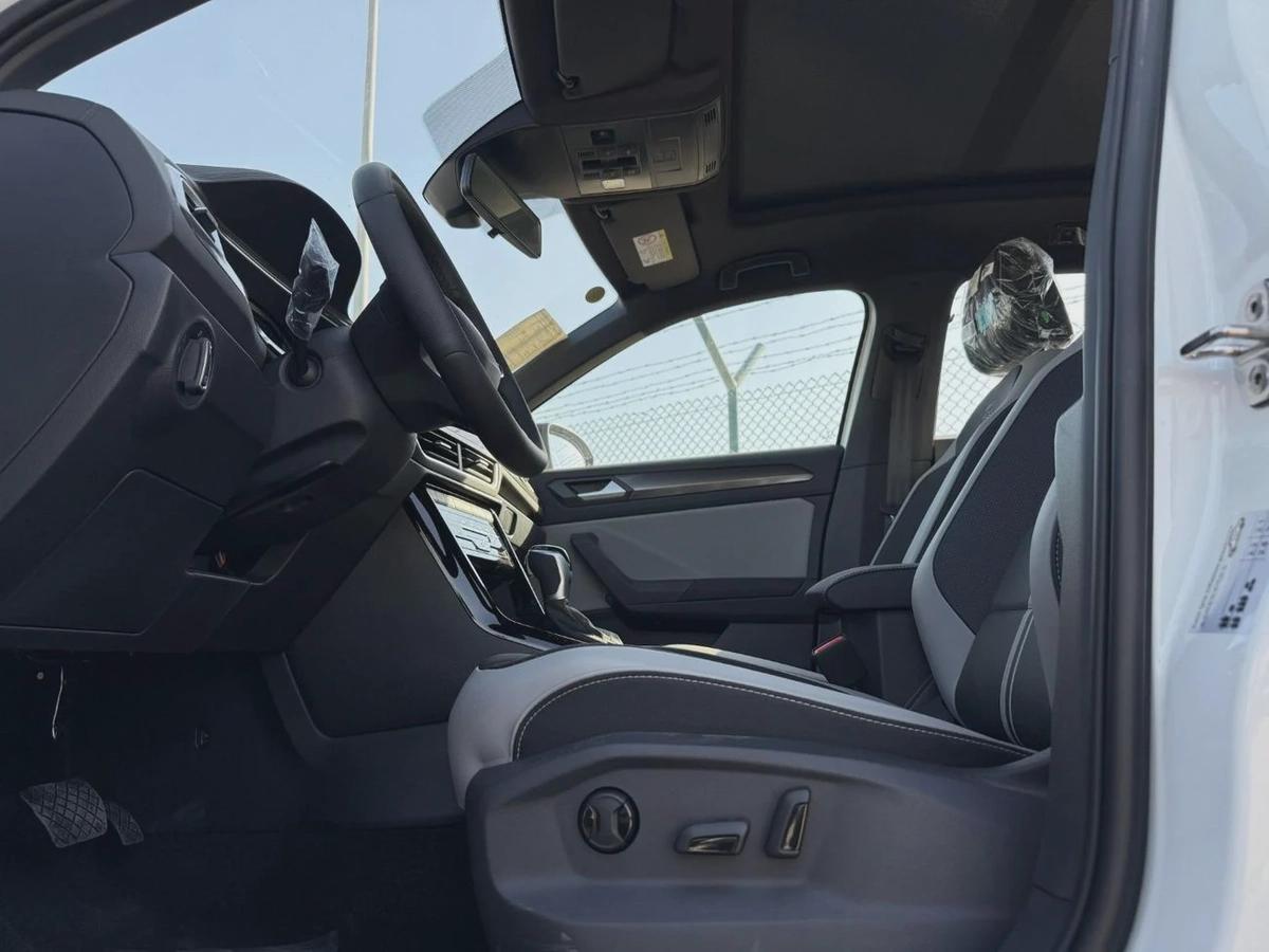 Volkswagen T ROC 300TSI Black Edition 1.5L Petrol 2025 Export Price @ 72,500 AED-20-20