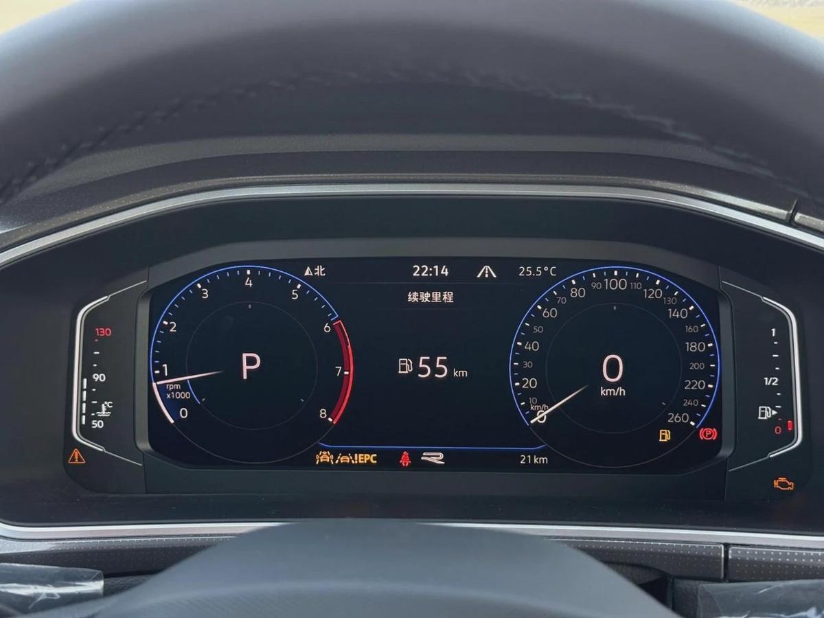 Volkswagen T ROC 300TSI Black Edition 1.5L Petrol 2025 Export Price @ 72,500 AED-6-6