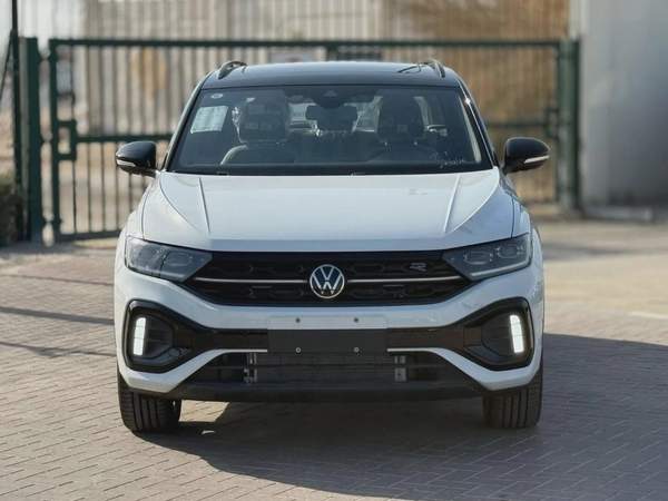 Volkswagen T ROC 300TSI Black Edition 1.5L Petrol 2025 Export Price @ 72,500 AED