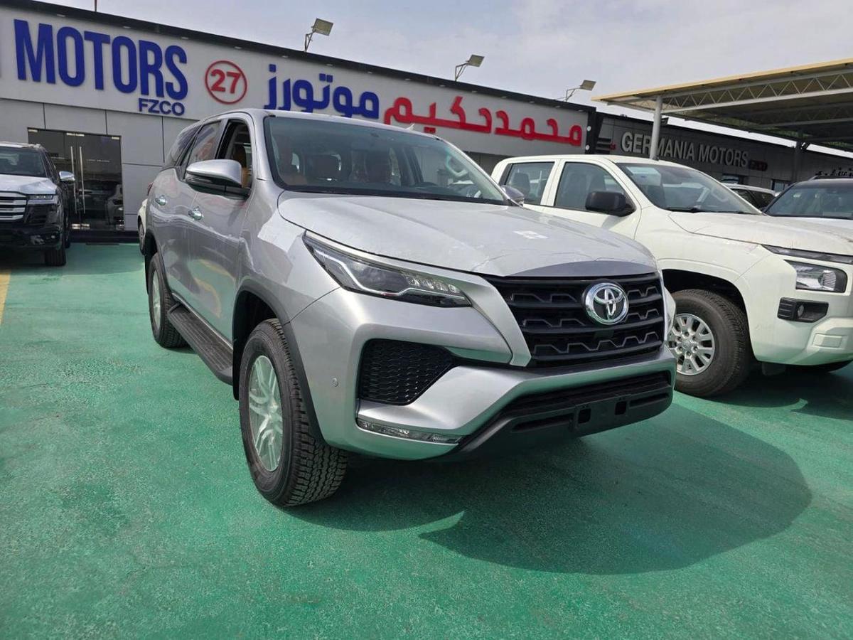 Toyota Fortuner Toyota Fortuner 2.7L 4-Cylinder – 2026 – GCC Specs-0-0