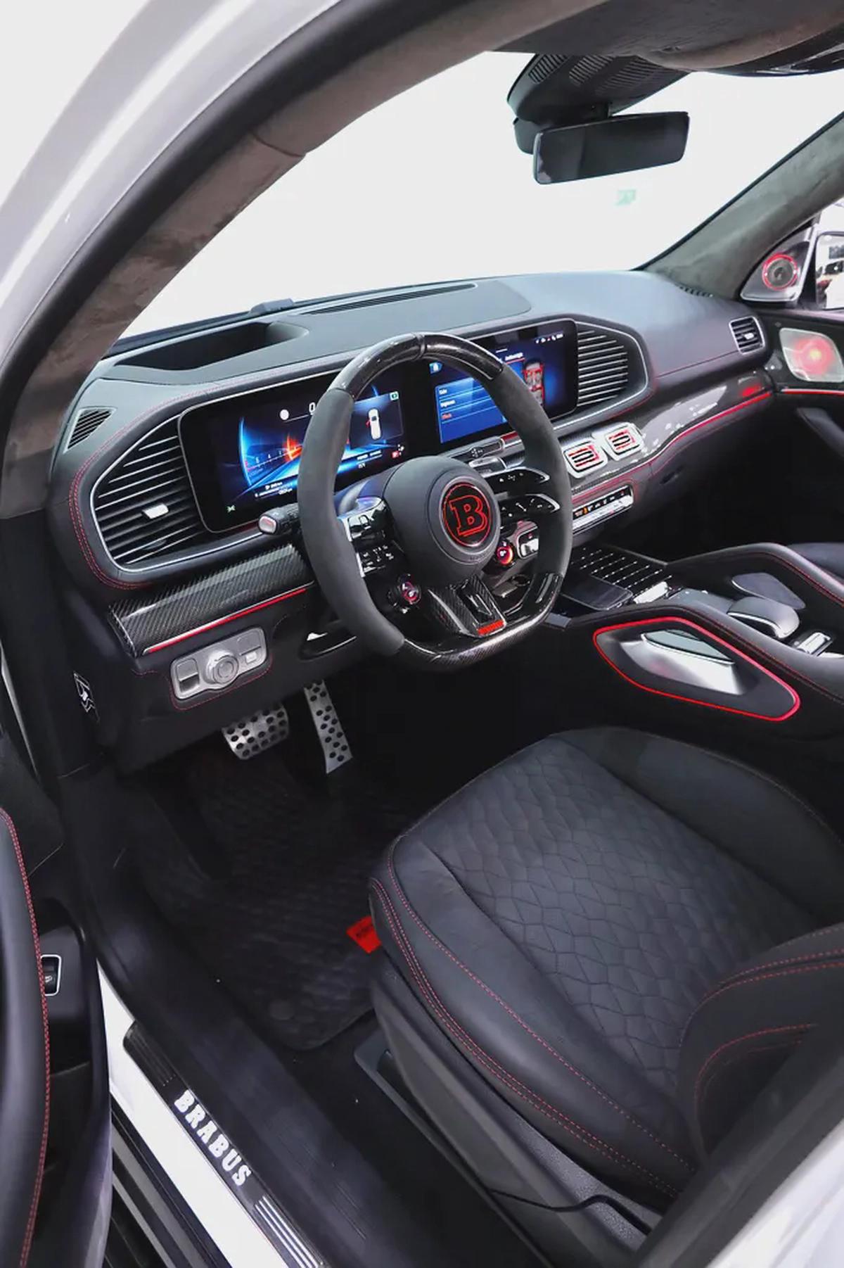GLS 63 WITH FULL BRABUS 900 CARBON BODYKIT + PILOT SEATS + PREMIUM BRABUS INTERIOR + CARBON-4-4