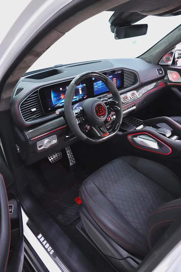 GLS 63 WITH FULL BRABUS 900 CARBON BODYKIT + PILOT SEATS + PREMIUM BRABUS INTERIOR + CARBON