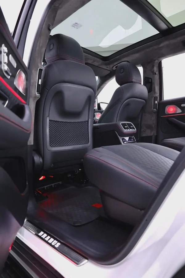 GLS 63 WITH FULL BRABUS 900 CARBON BODYKIT + PILOT SEATS + PREMIUM BRABUS INTERIOR + CARBON