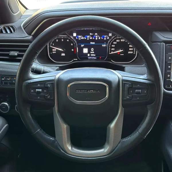 GMC Yukon Denali