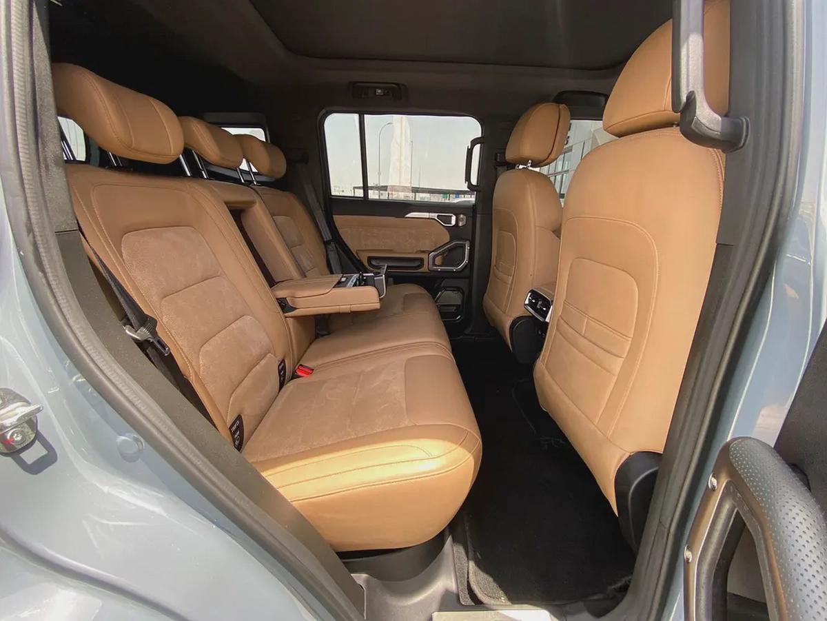 1,598 - MONTHLY | LUXURY PLUS | GCC | AGENCY MAINTAINED | ORIGINAL PAINT-12-12