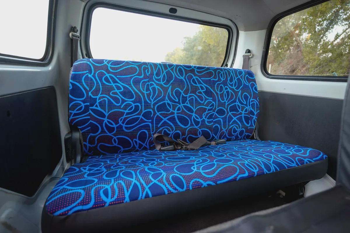 Suzuki AVP | 8-Seater Van | Manual | GCC Specs | Ref#S00646-12-12