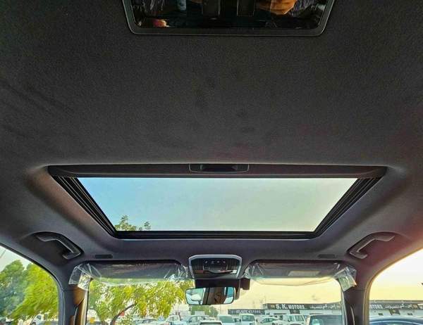 Toyota Land Cruiser VXR TWIN TURBO EXCL / HIGH OPTION / SUNROOF / LEATHER / POWER SEATS/3.5L PETROL V6 A/T/ (CODE#LCTVXR