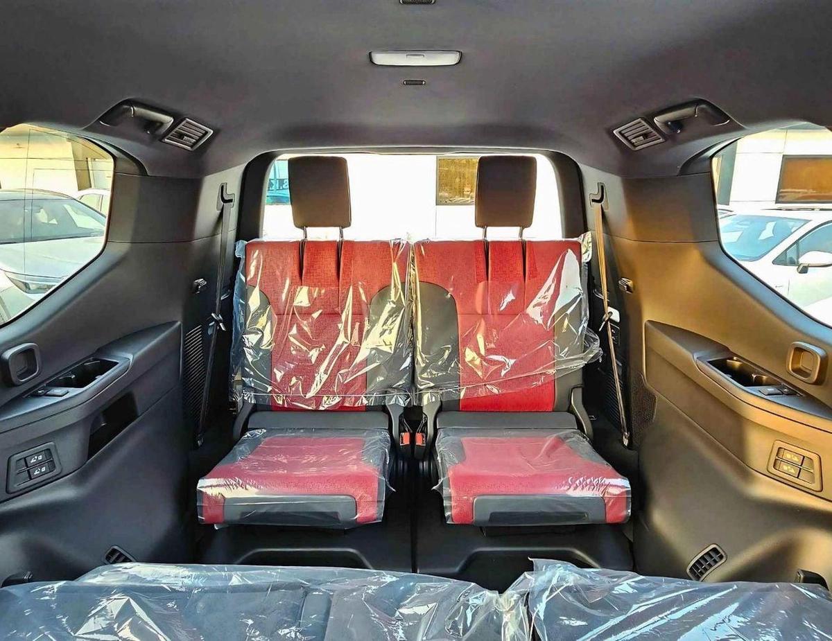 Toyota Land Cruiser VXR TWIN TURBO EXCL / HIGH OPTION / SUNROOF / LEATHER / POWER SEATS/3.5L PETROL V6 A/T/ (CODE#LCTVXR-21-21